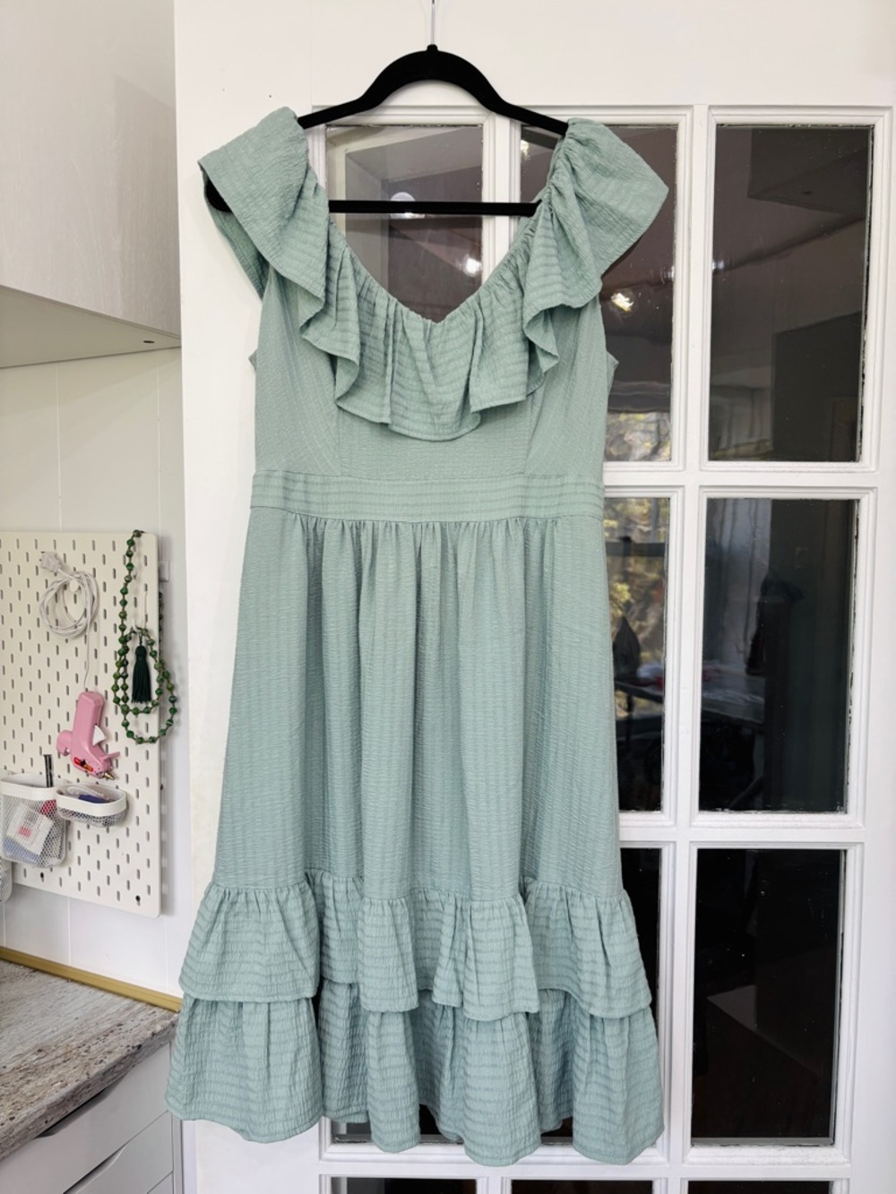 Calvin Klein Sage Green Ruffle Tiered Midi Feminine Romantic Dress Size 4 / 6